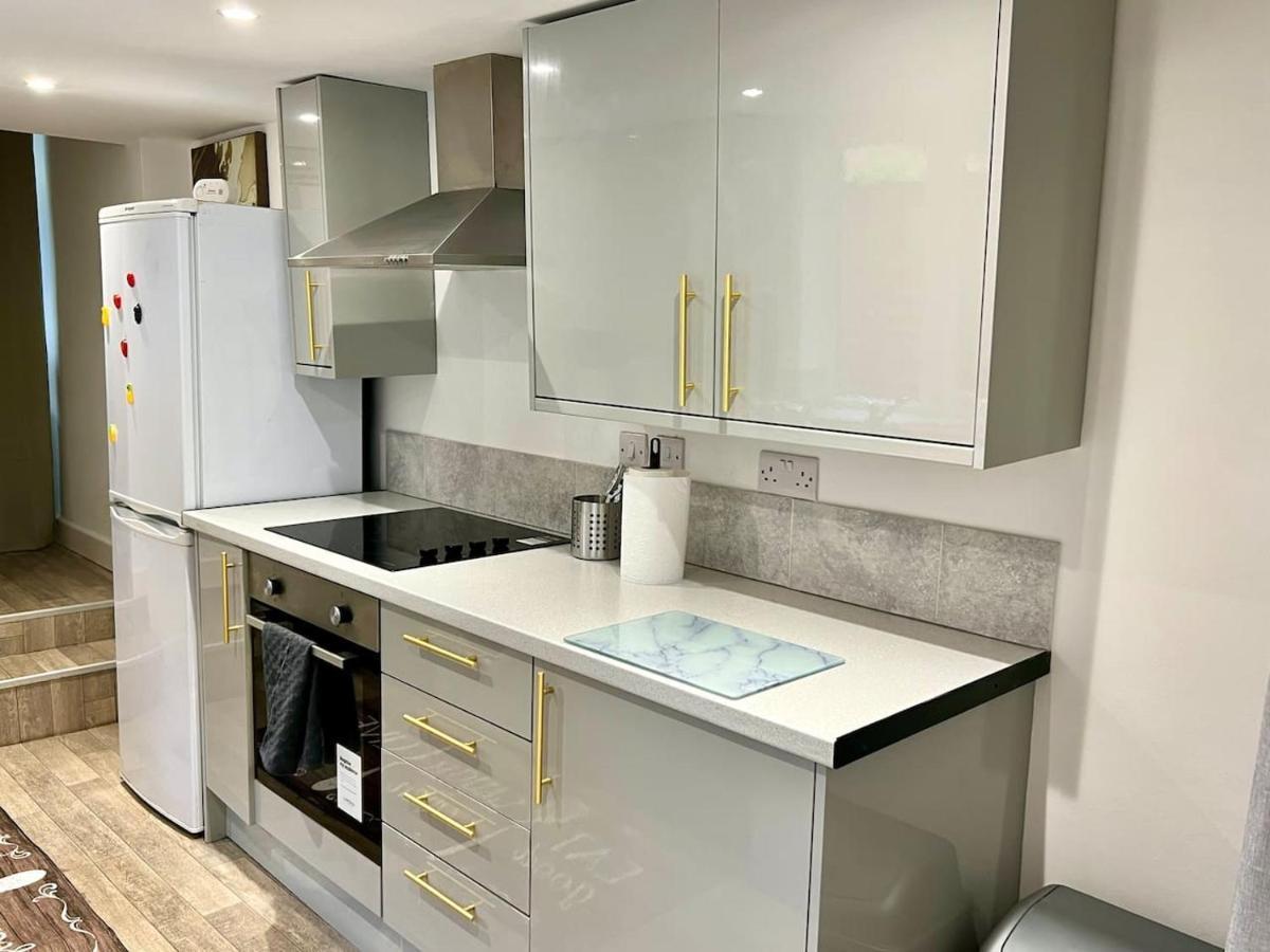 4 Bedroom Terrace House Веллінгборо Екстер'єр фото